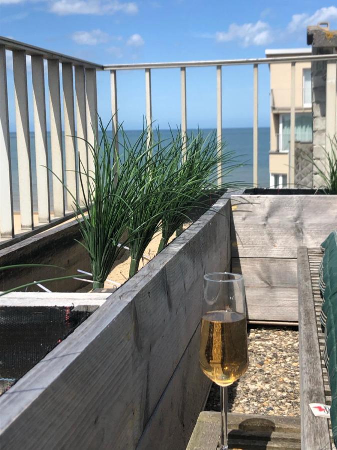 Sea-Senses Com/Blue Moon Apartment Koksijde Bagian luar foto