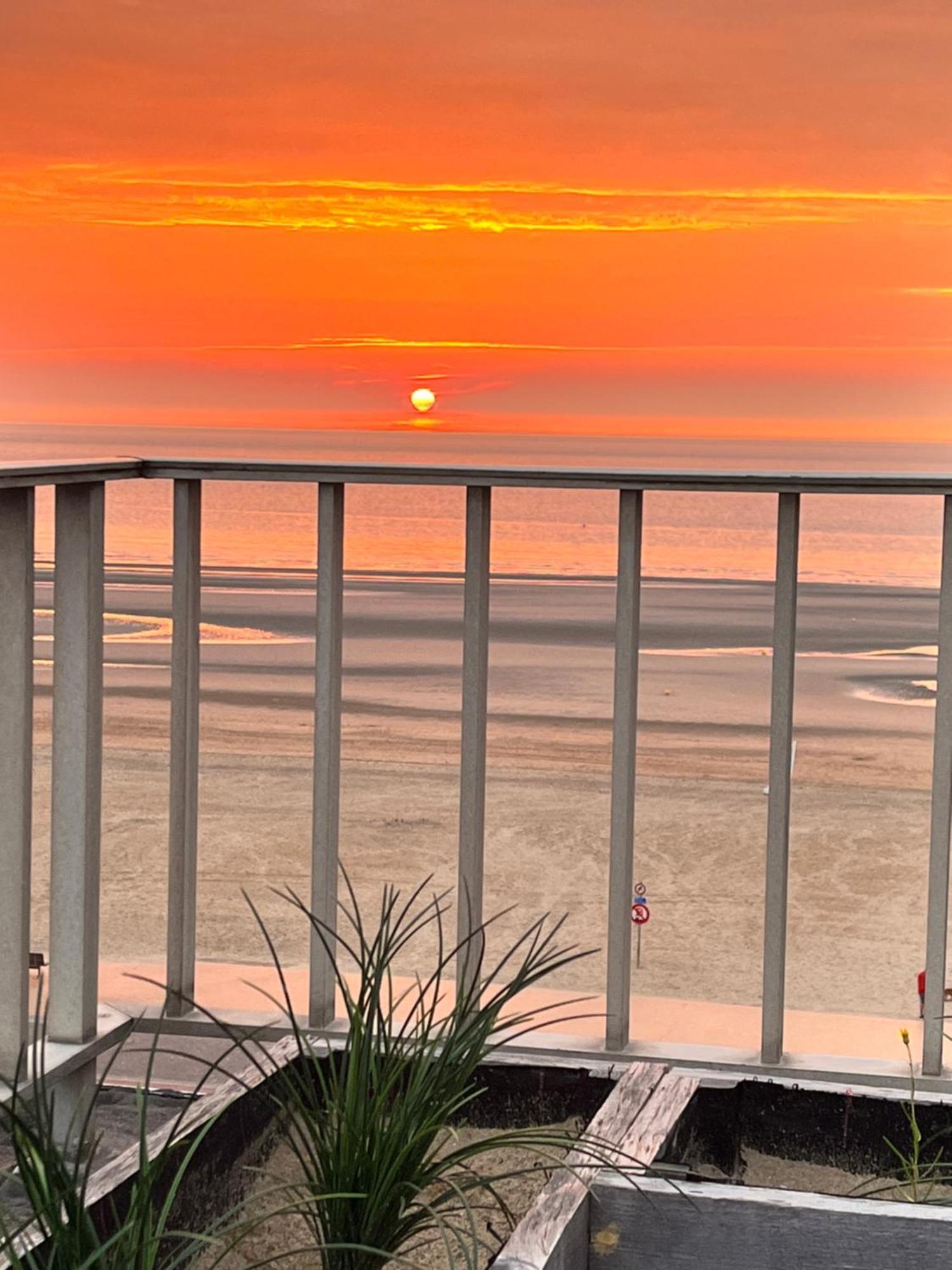 Sea-Senses Com/Blue Moon Apartment Koksijde Bagian luar foto
